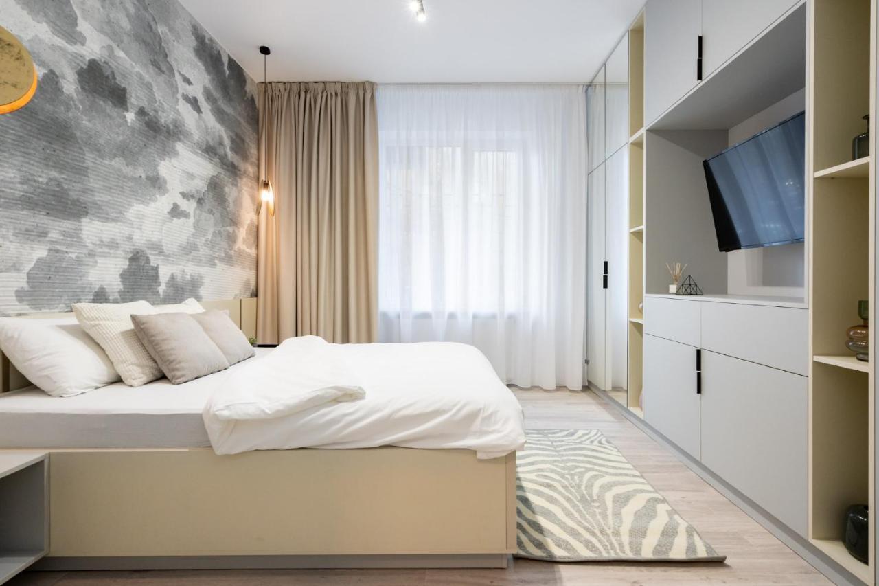 Four Bedroom Apartment, Old Town Bukareszt Zewnętrze zdjęcie