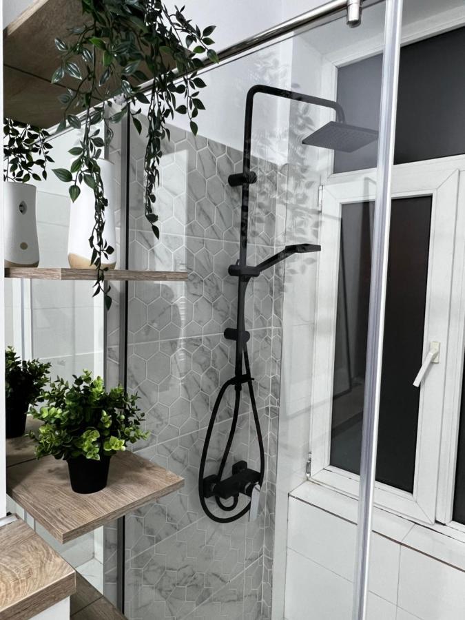 Four Bedroom Apartment, Old Town Bukareszt Zewnętrze zdjęcie