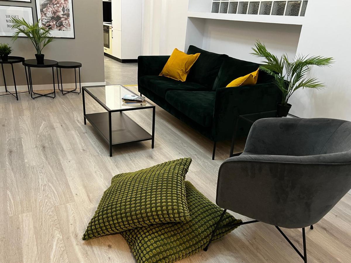 Four Bedroom Apartment, Old Town Bukareszt Zewnętrze zdjęcie